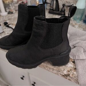 Sorel Hi Line Chelsea Ankle Boots with Chunky Sole